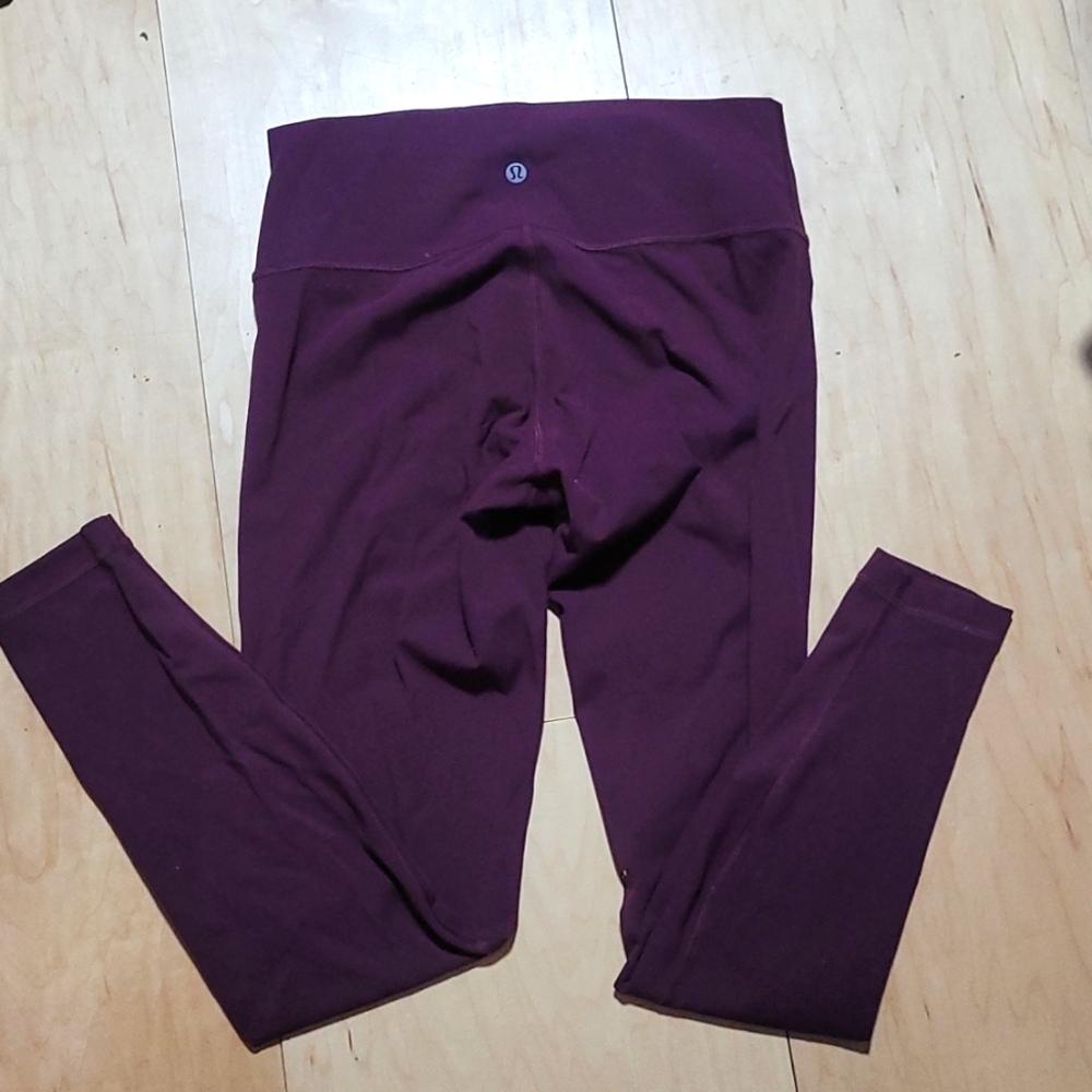 Euc Lulu wunderunder size 8 burgundy